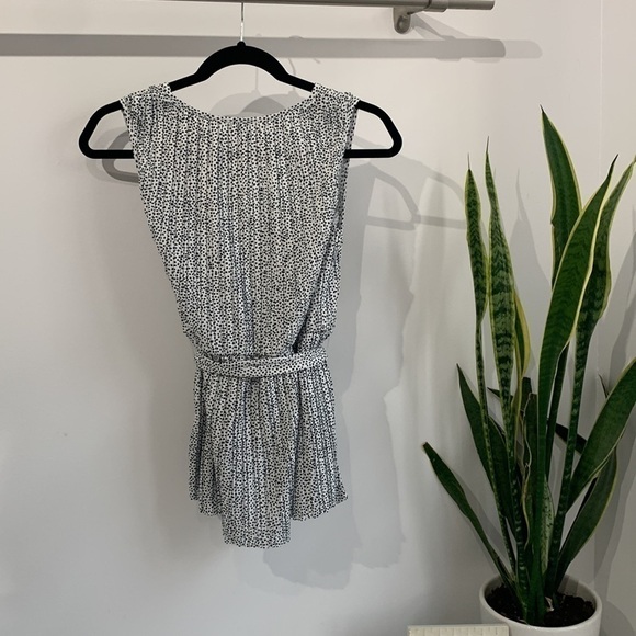 RICKI’S pleated polka dots top, black and white top size medium - Picture 4 of 5